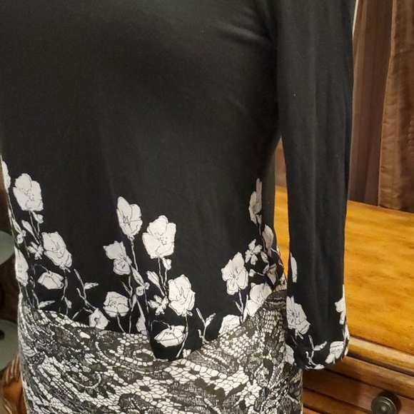 Cooperative black crop top w/white flowers, size M - Picture 2 of 3